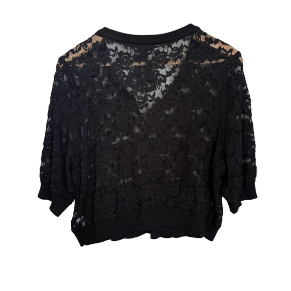 Torrid Cropped Black Lace Shrug Cardigan Button Front NWT Sz 1X (14-16) - Picture 4 of 8